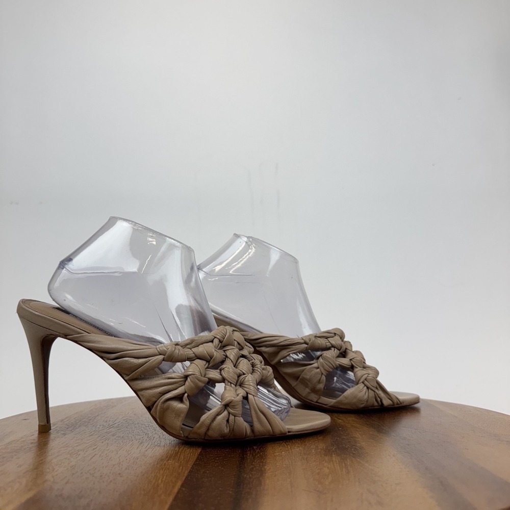 Womens BCBGMaxAzria Dori Beige Leather Knotted Heeled Slide Sandals Size 10 GUC